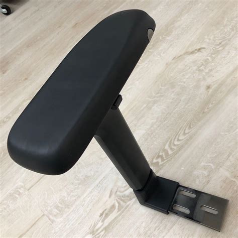 secretlab omega 2020 armrest replacement